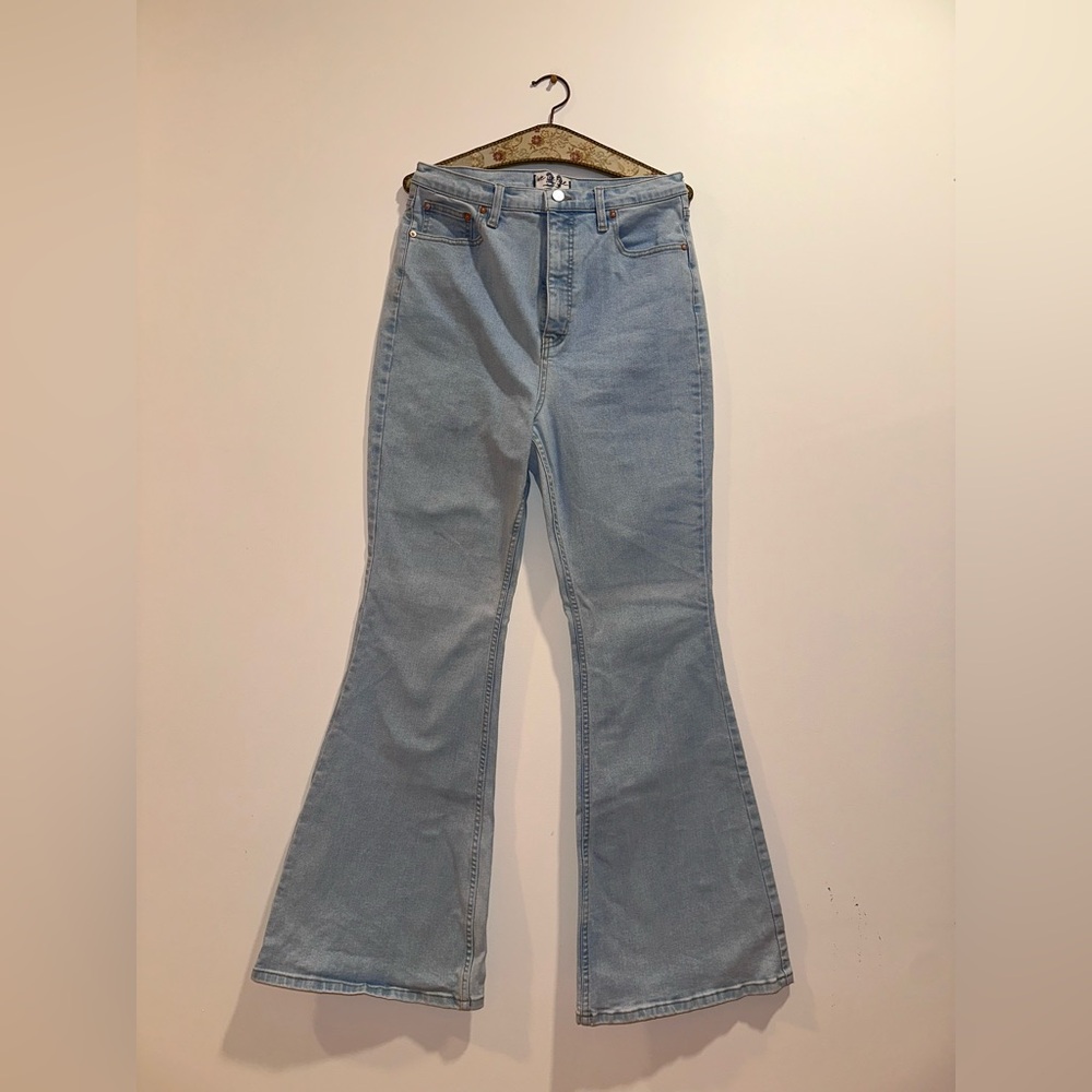 Free People We The Free CRVY High-Rise Flare Jeans size 32